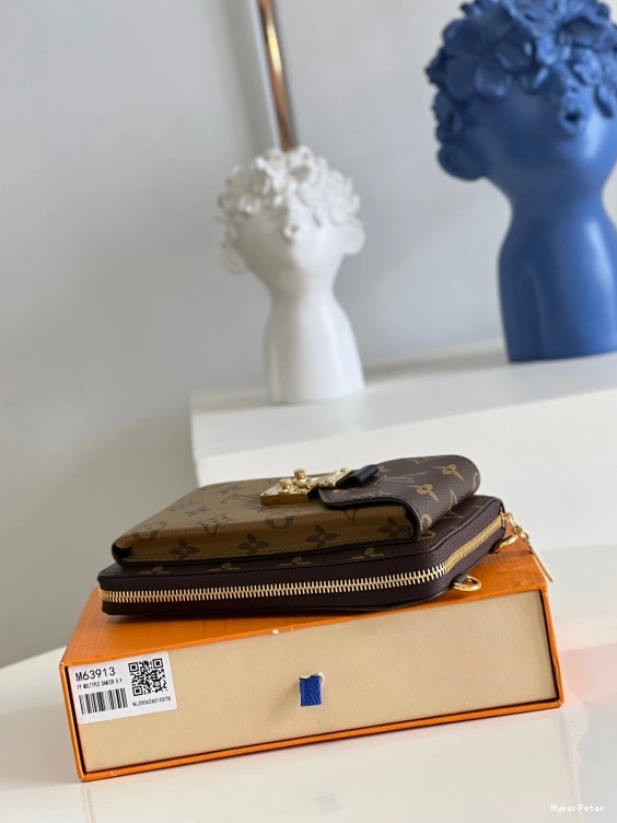 VERTICAL TRUNK LOUIS VUITTON 0723
